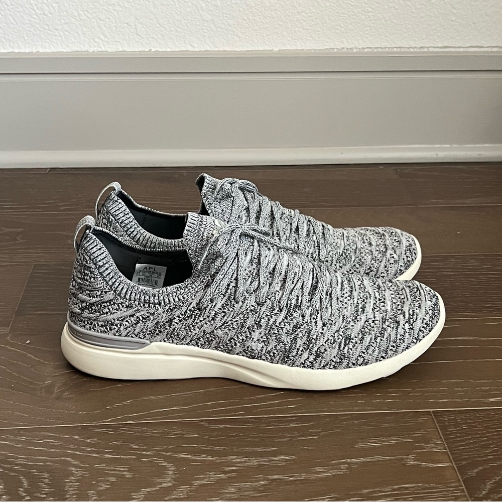APL TechLoom Wave Running Shoe athletic propulsion